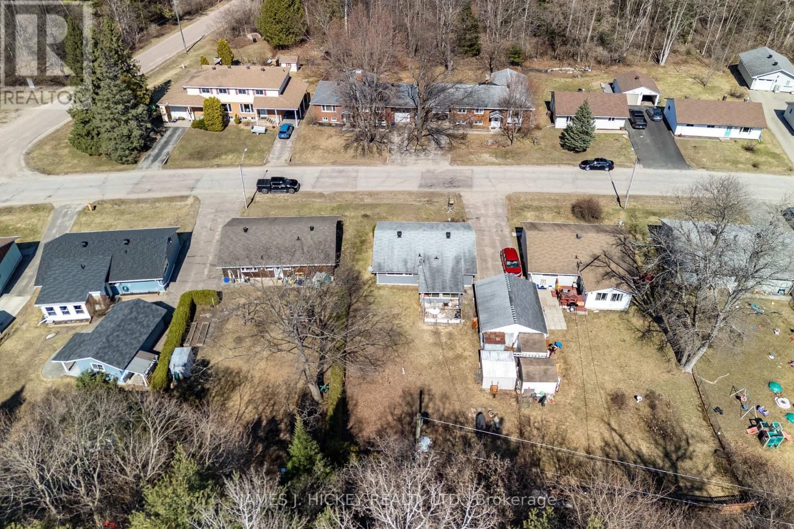 38 BEACH AVENUE Image 30