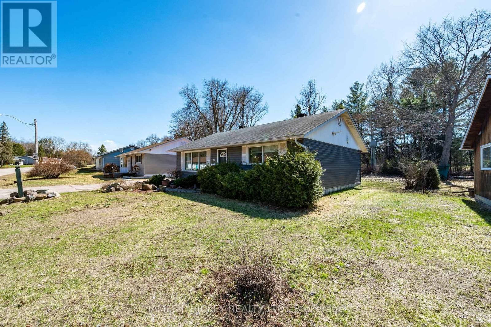 38 BEACH AVENUE Image 35