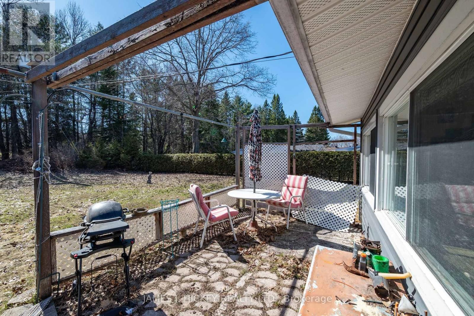 38 BEACH AVENUE Image 37