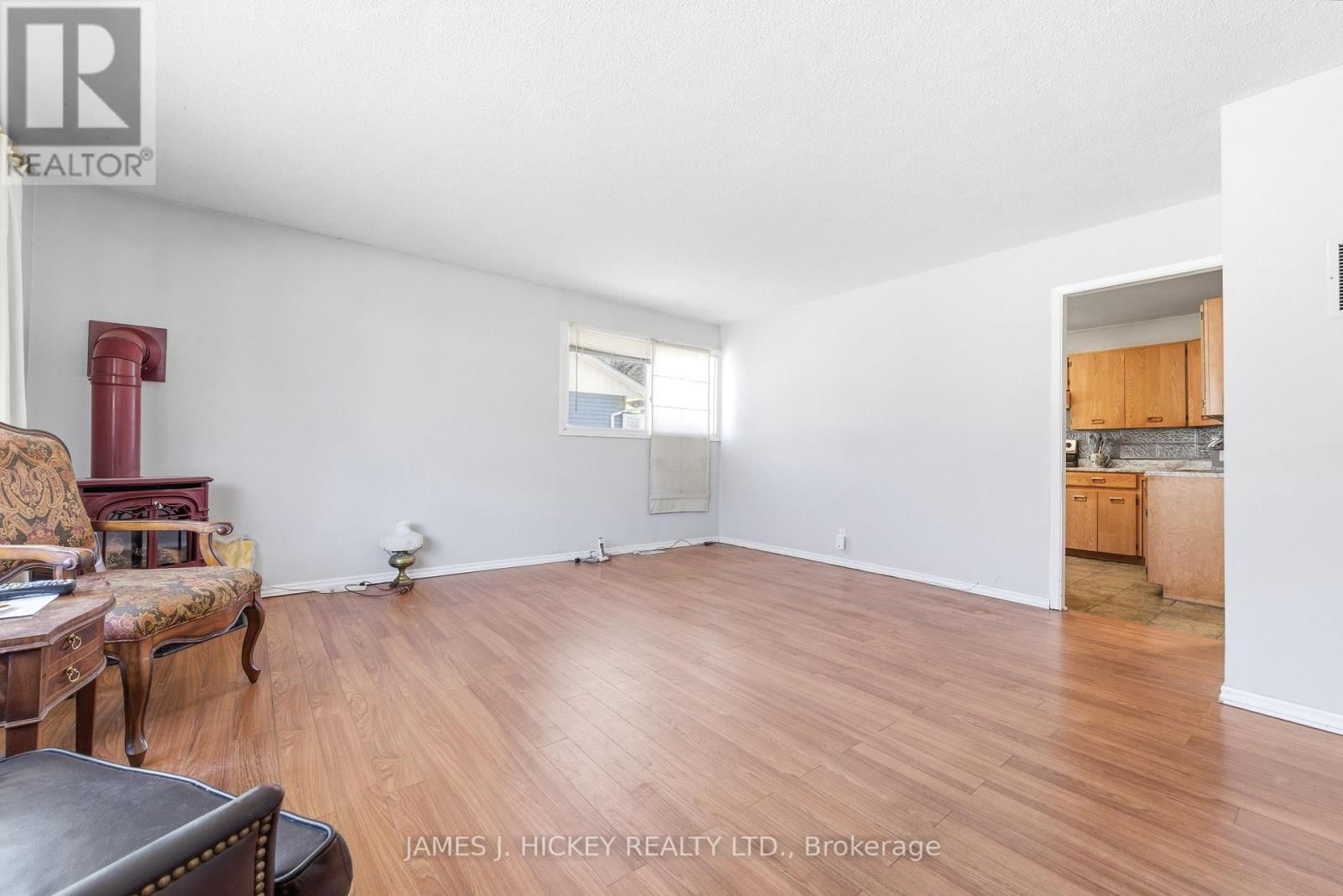 38 BEACH AVENUE Image 6