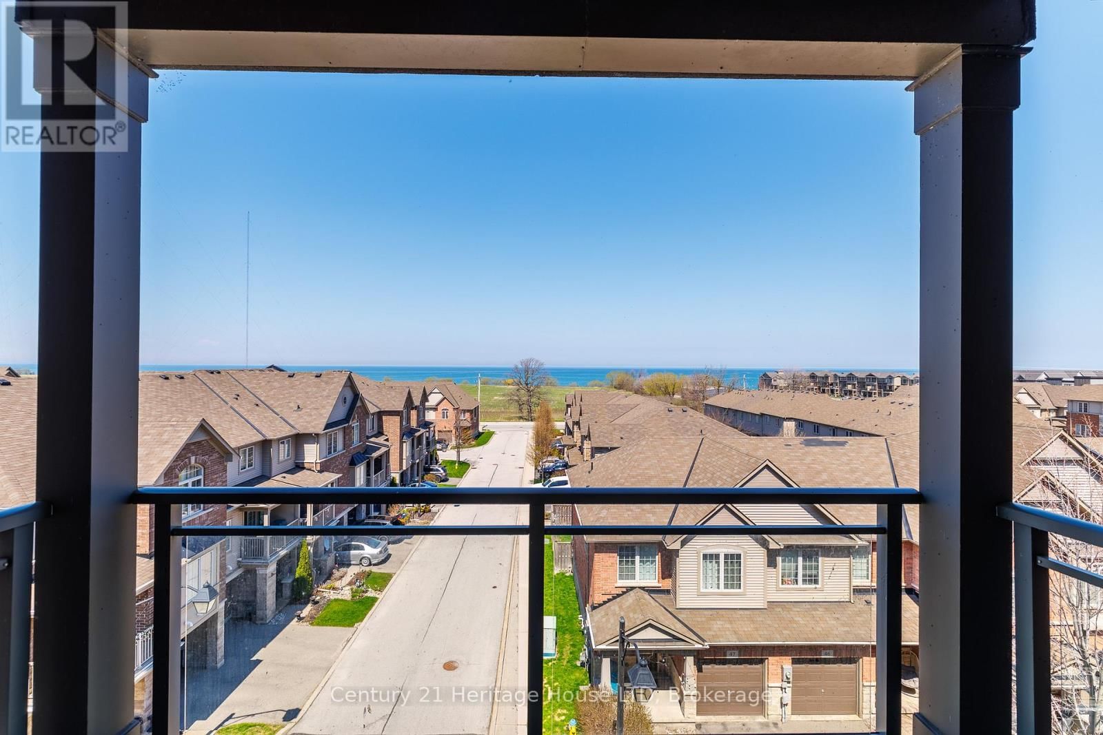 402 - 520 NORTH SERVICE ROAD Image 16