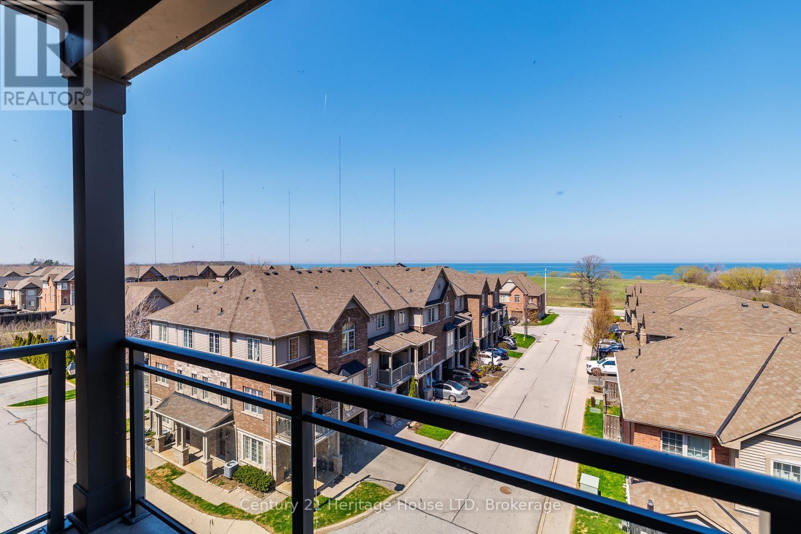 402 - 520 NORTH SERVICE ROAD Image 17