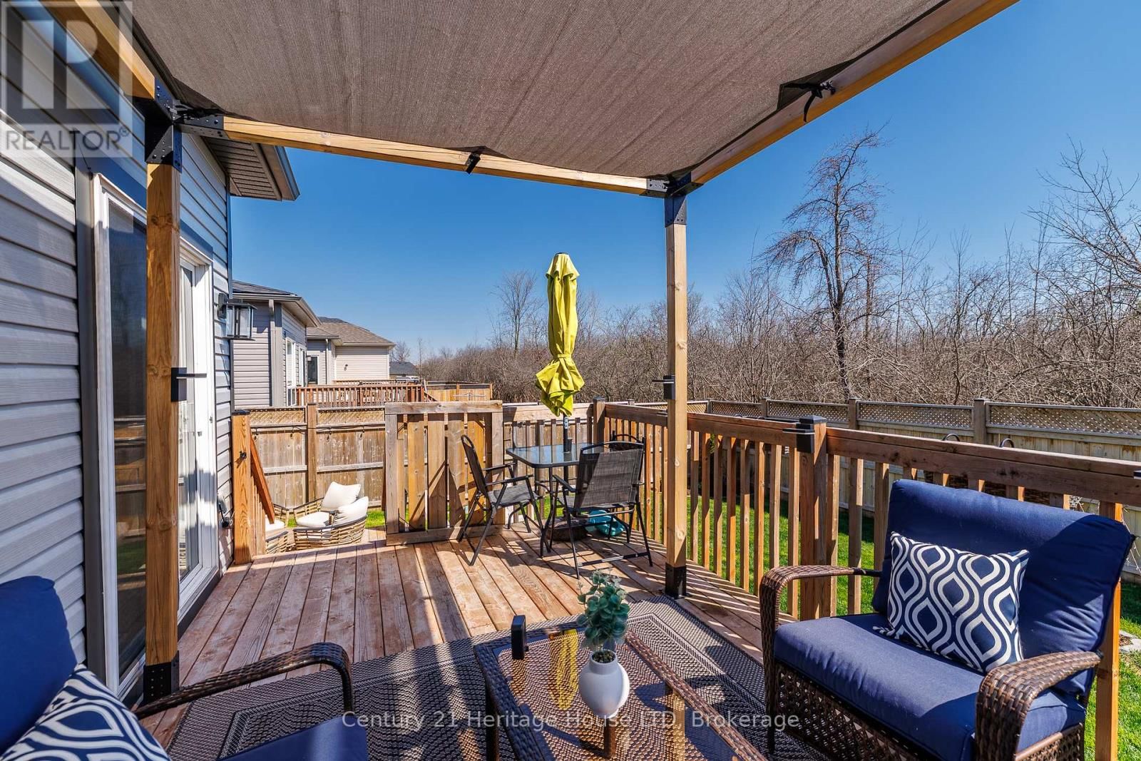 390 HUMMEL CRESCENT Image 31