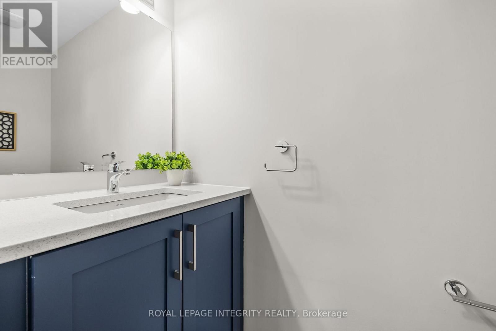 125 ATTWELL PRIVATE Image 22