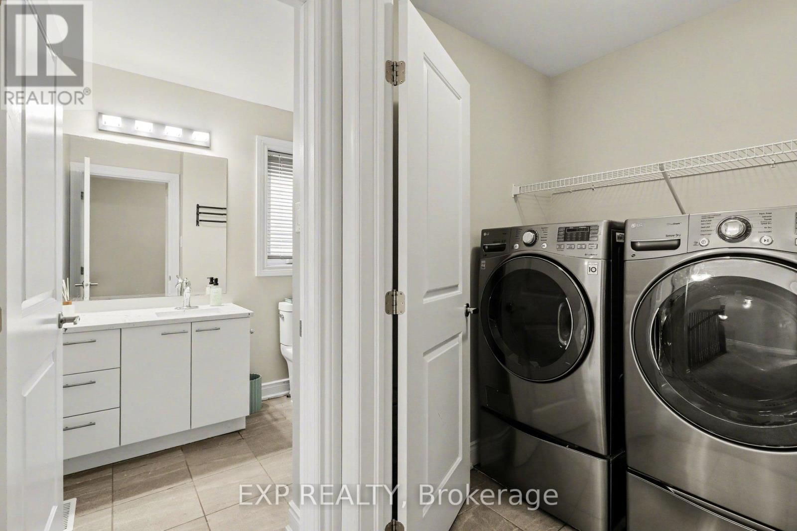 860 OAT STRAW WAY Image 20