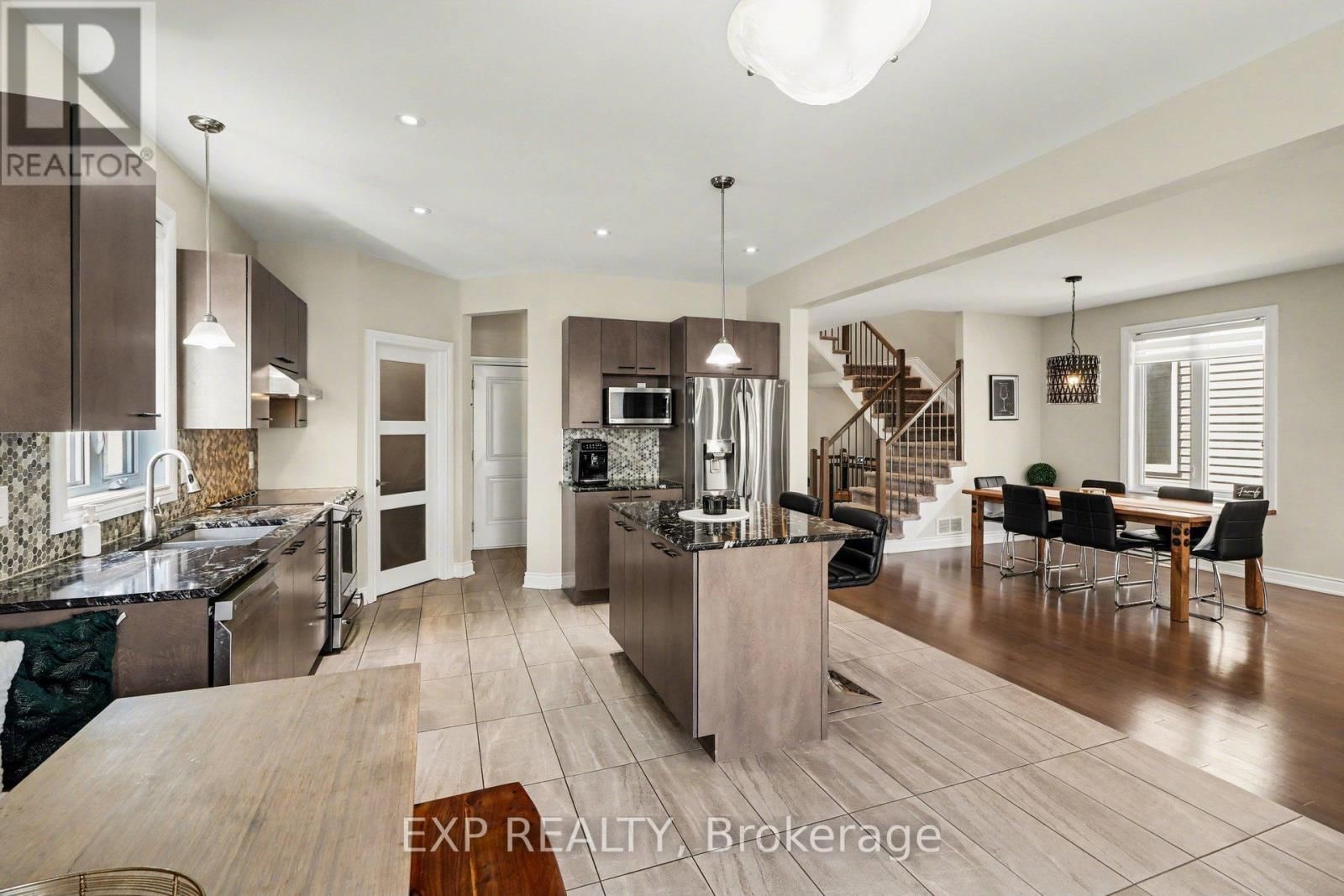 860 OAT STRAW WAY Image 7