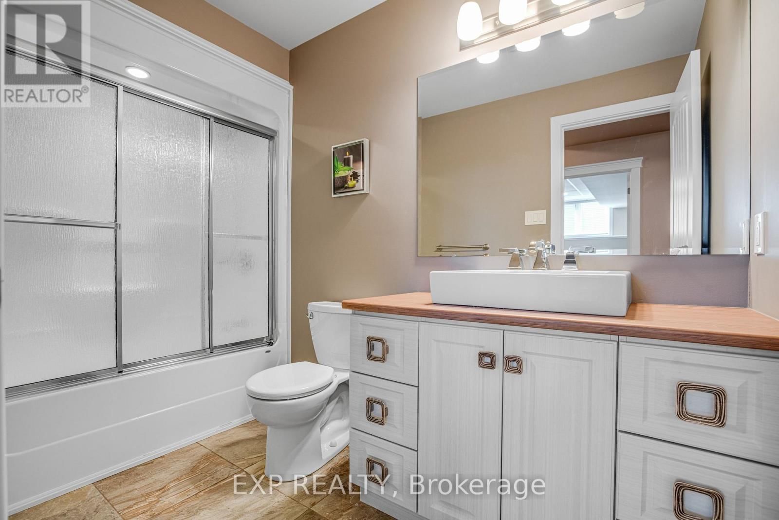 47 BEAVER LANE Image 32