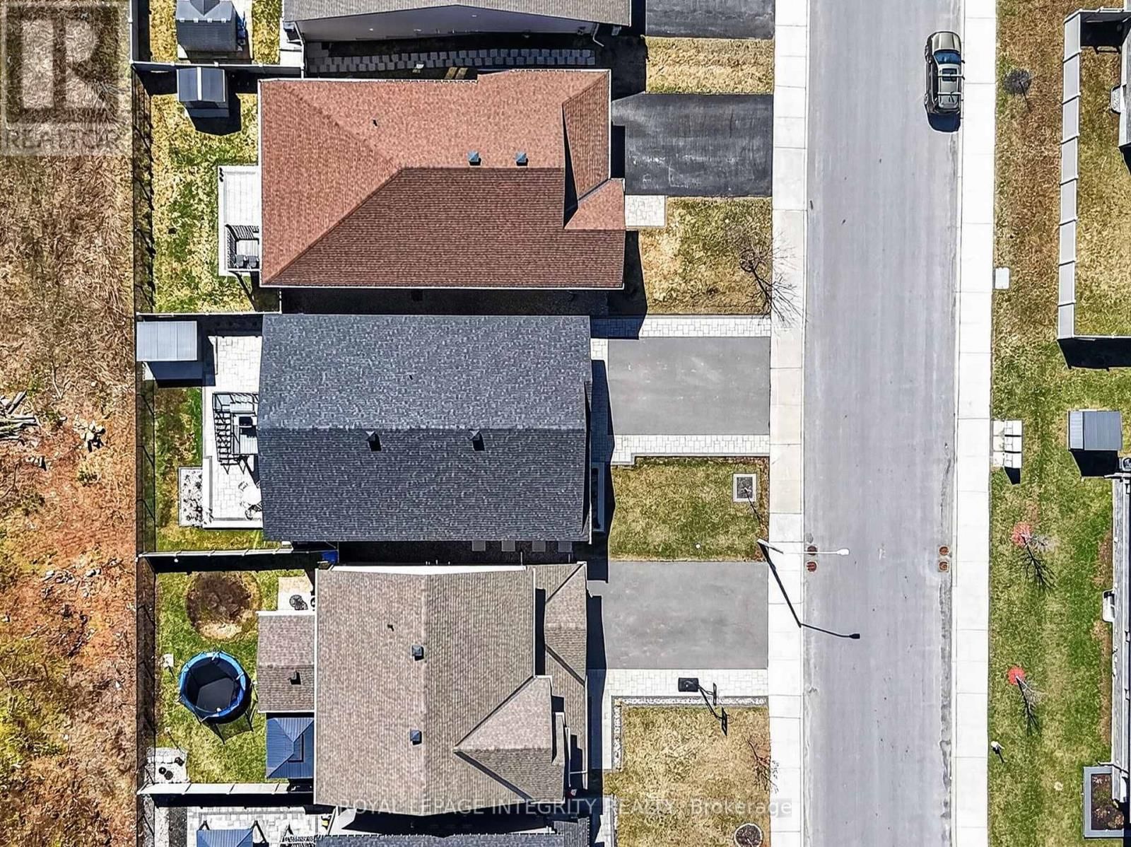 724 PARADE DRIVE Image 49