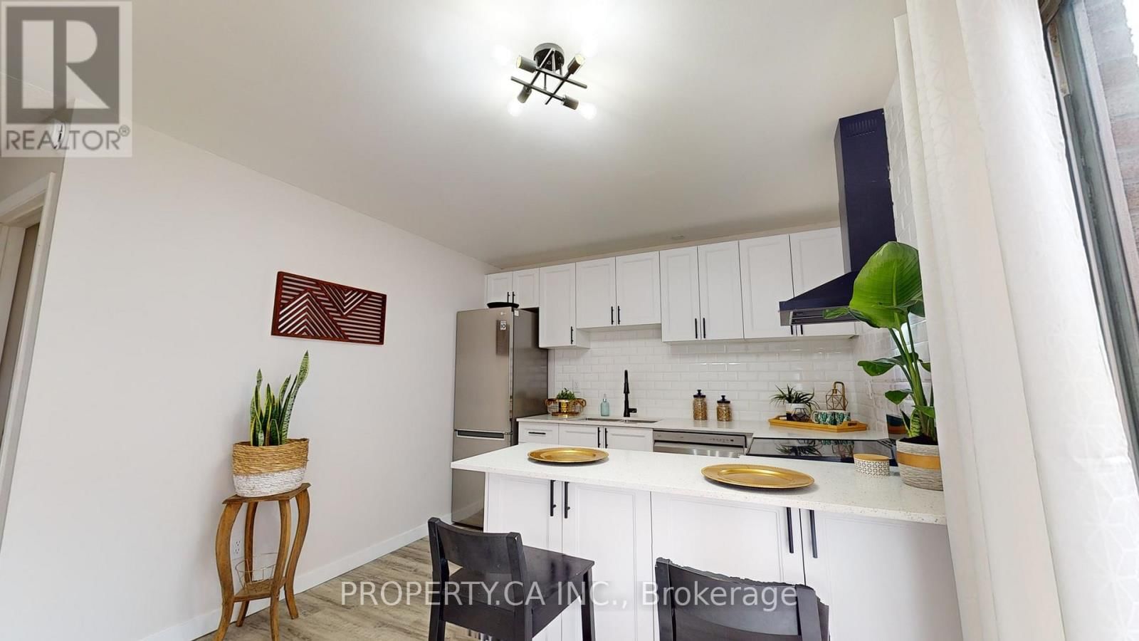 5 - 610 GEORGE STREET NORTH Image 4