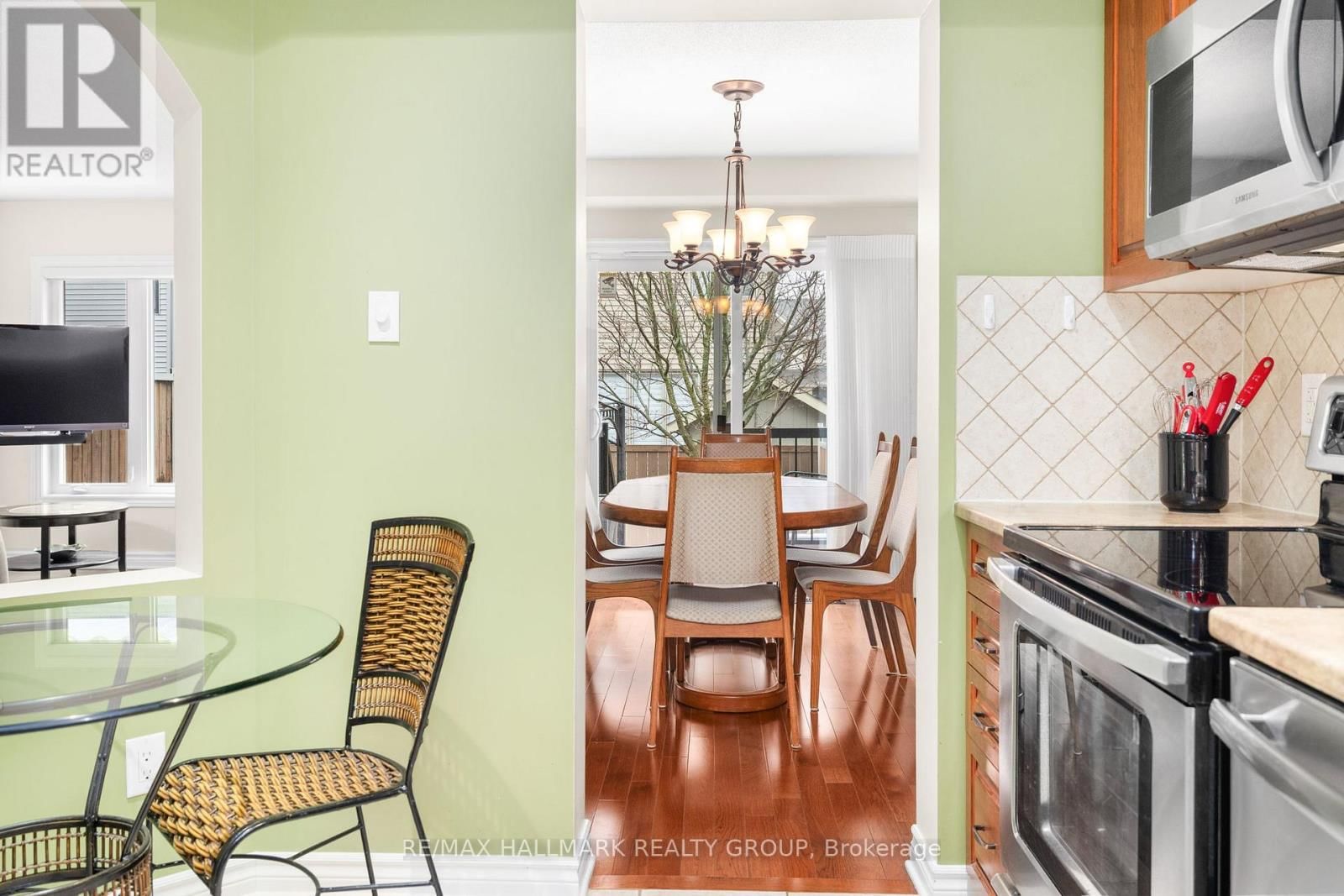 548 LANGELIER AVENUE Image 13