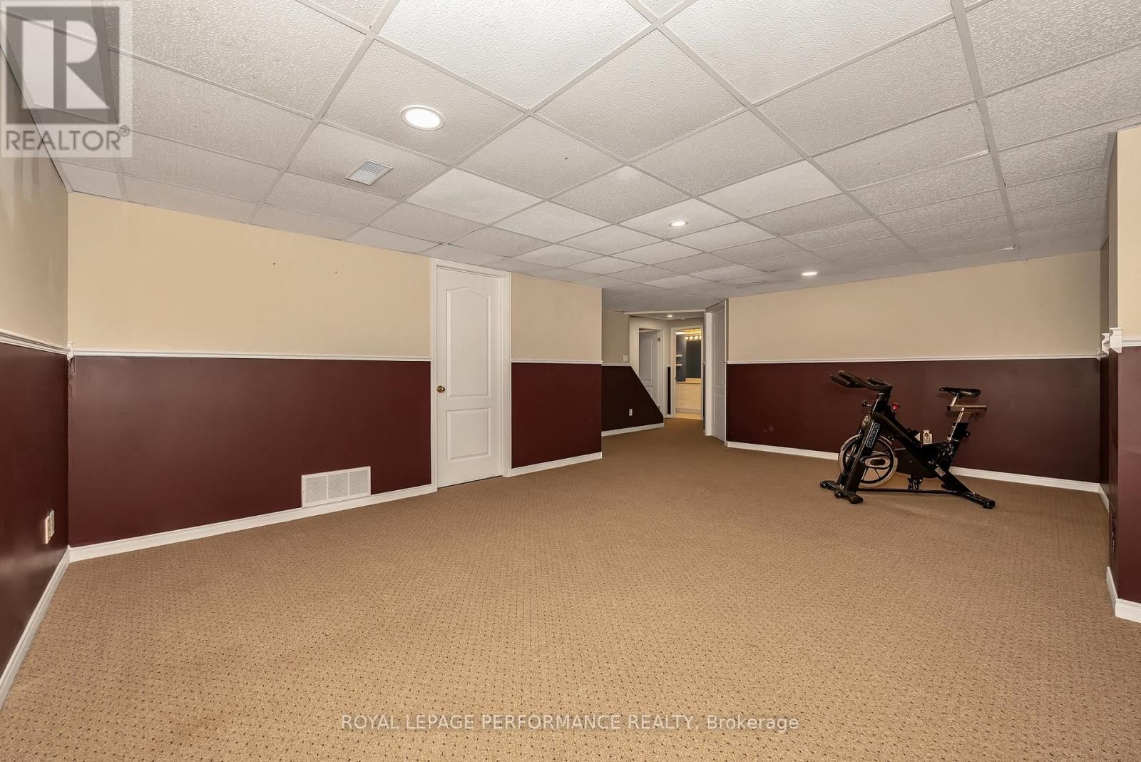 2023 ROLLING BROOK DRIVE Image 32