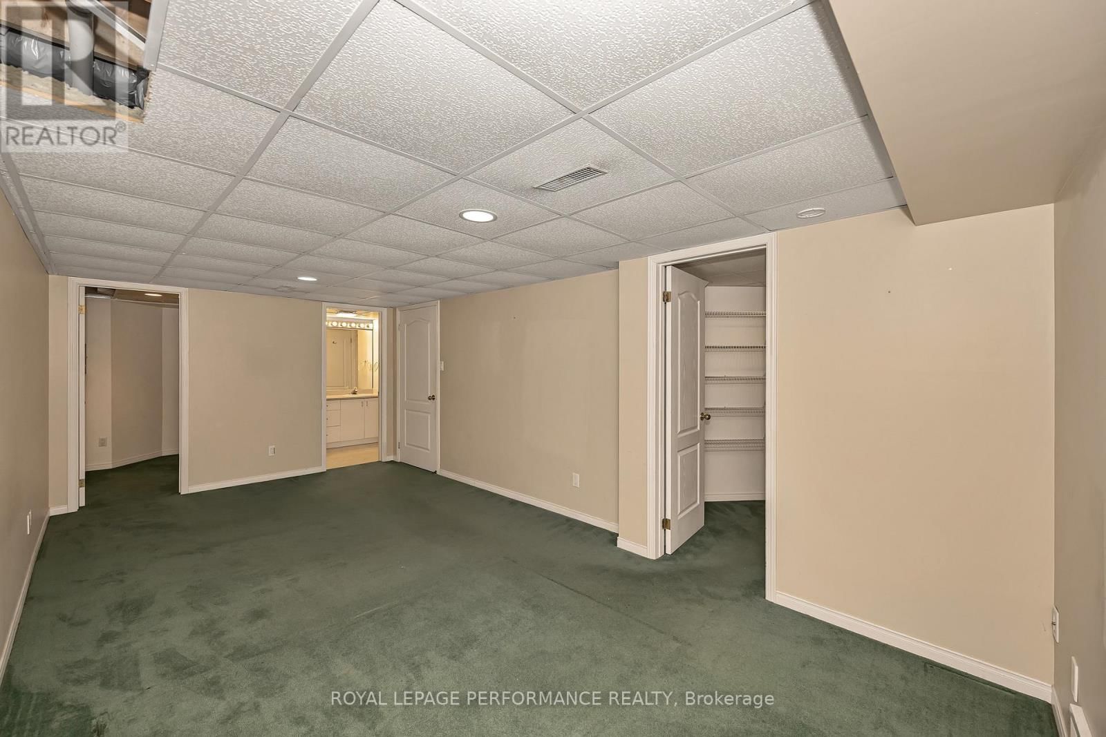 2023 ROLLING BROOK DRIVE Image 34