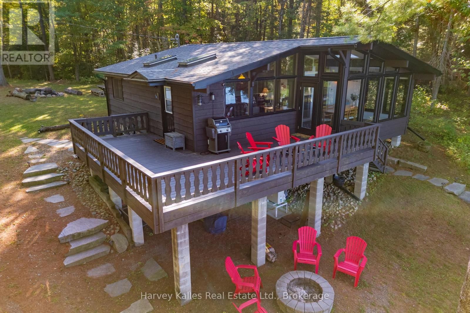 1003 HOLLOW ROAD Image 30