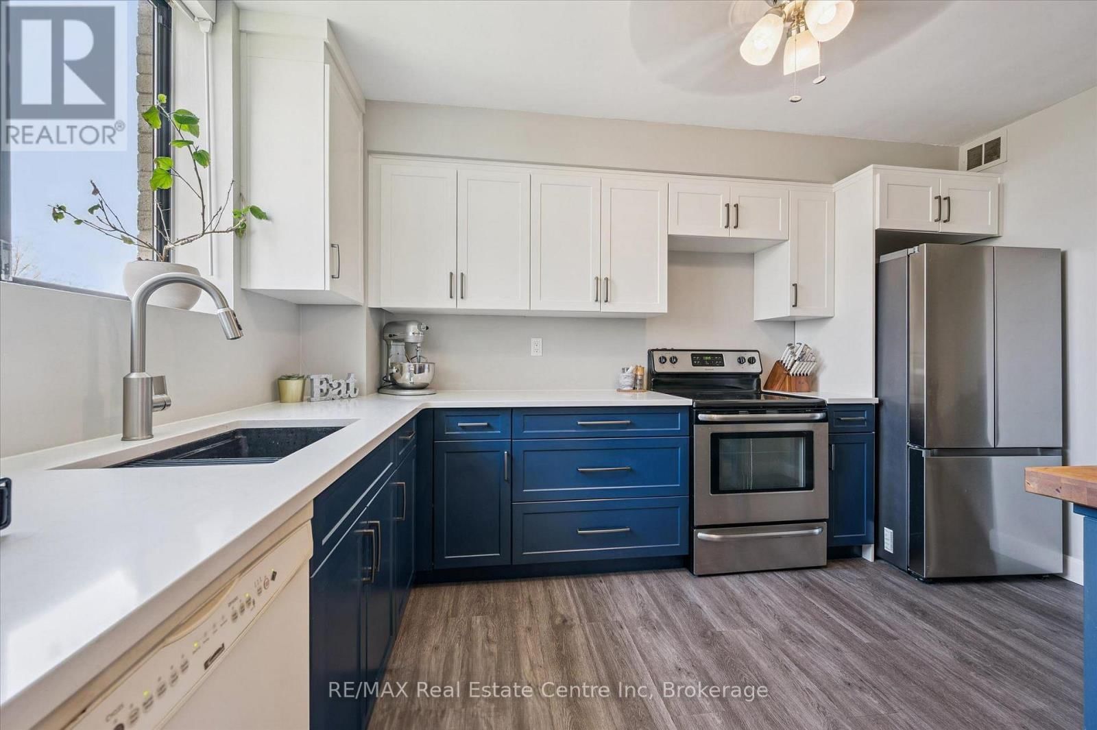 302 - 89 WESTWOOD ROAD Image 1