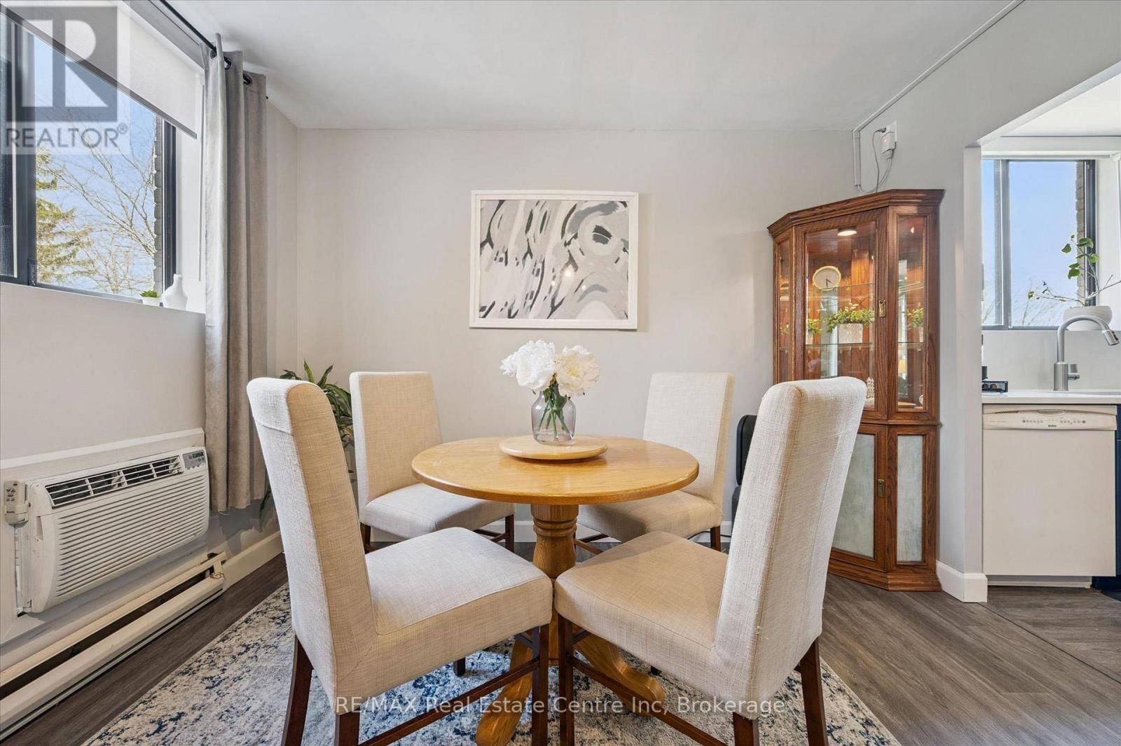 302 - 89 WESTWOOD ROAD Image 6