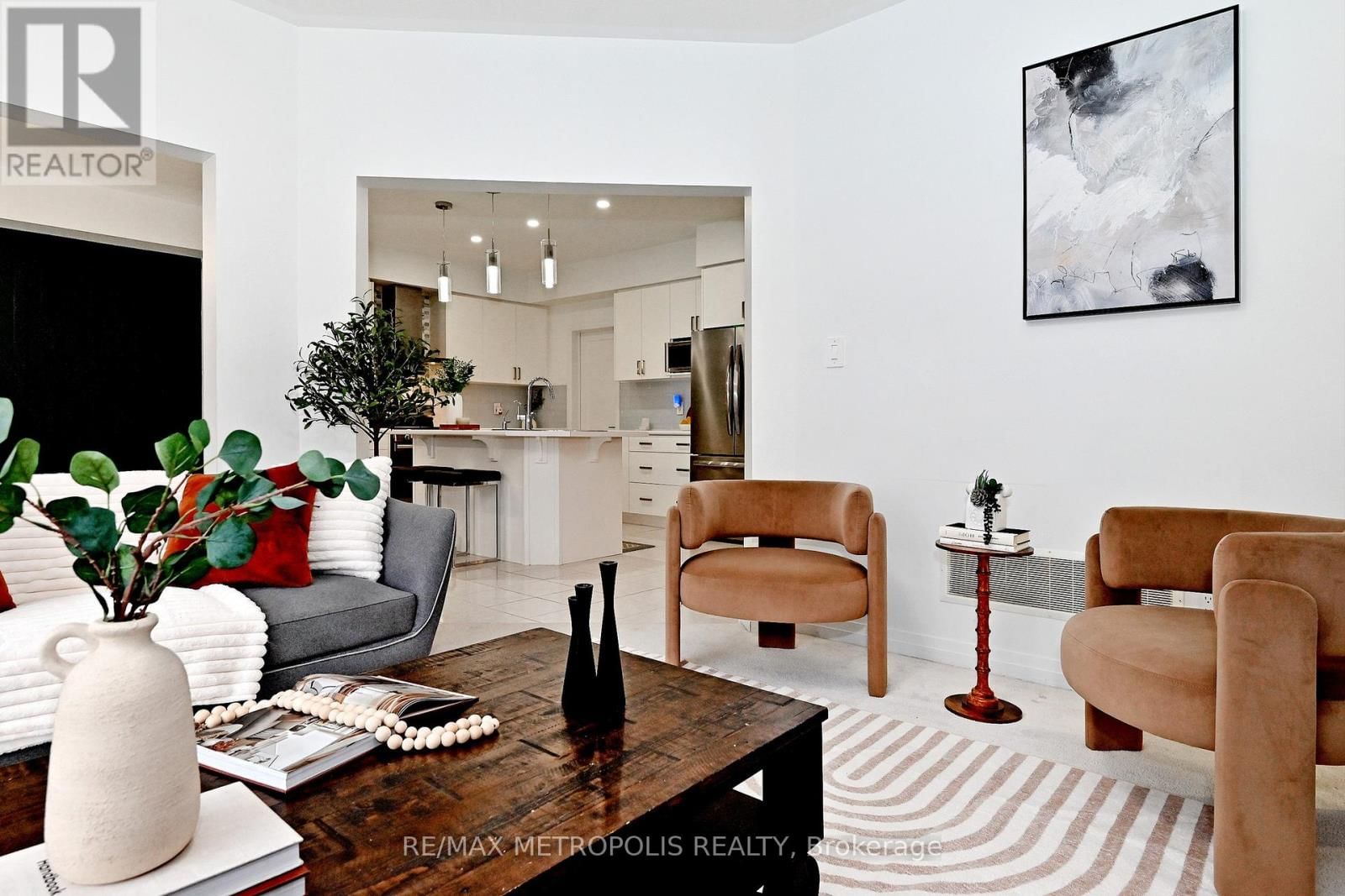 14 JENNER DRIVE Image 15