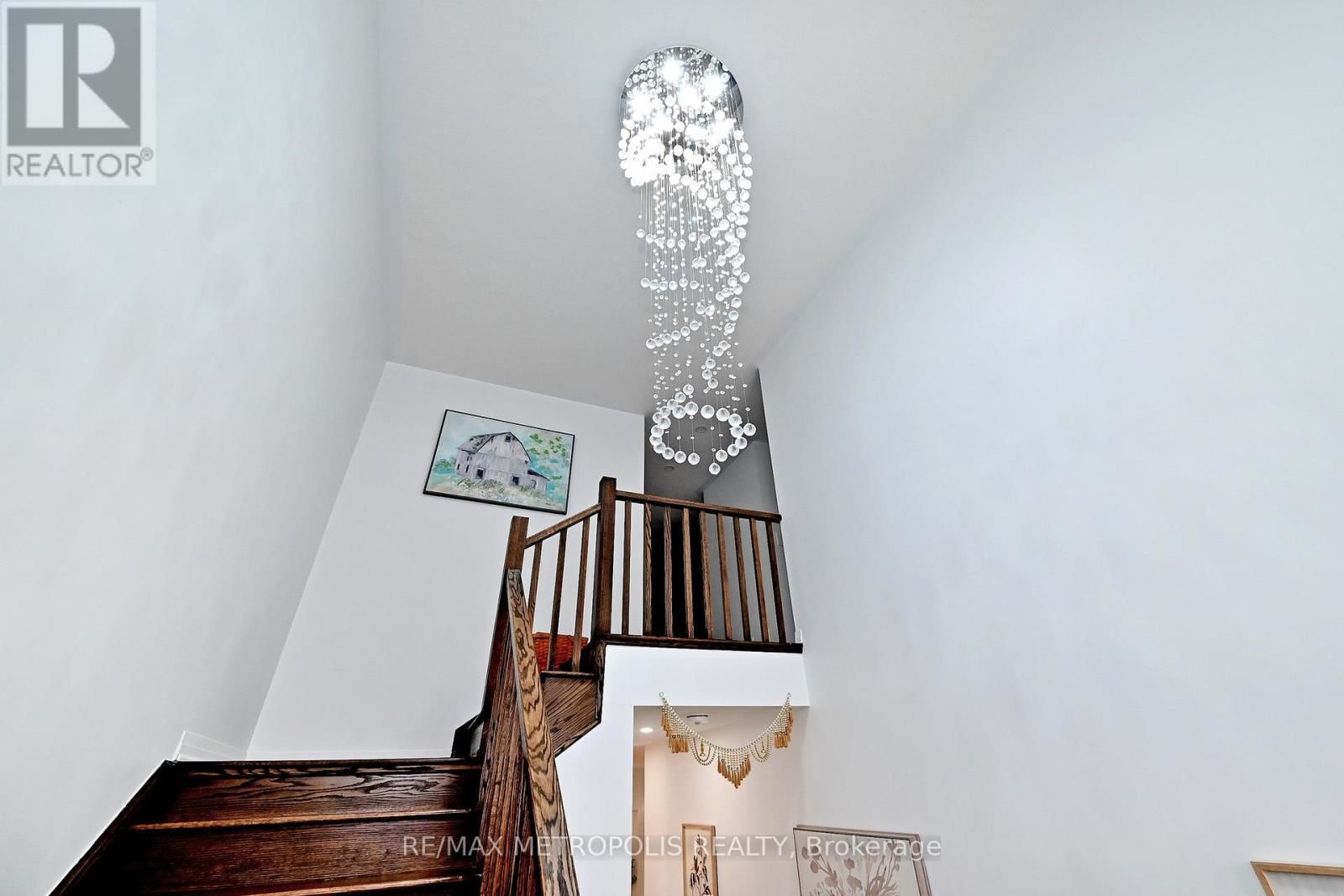 14 JENNER DRIVE Image 39