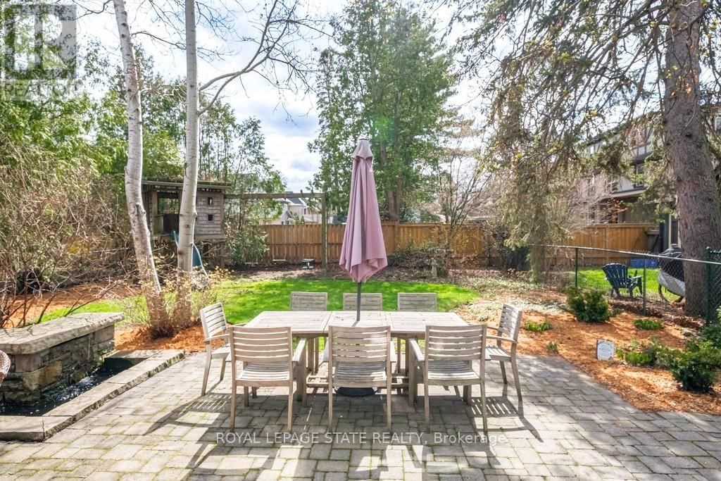 91 PAISLEY AVENUE NORTH Image 49