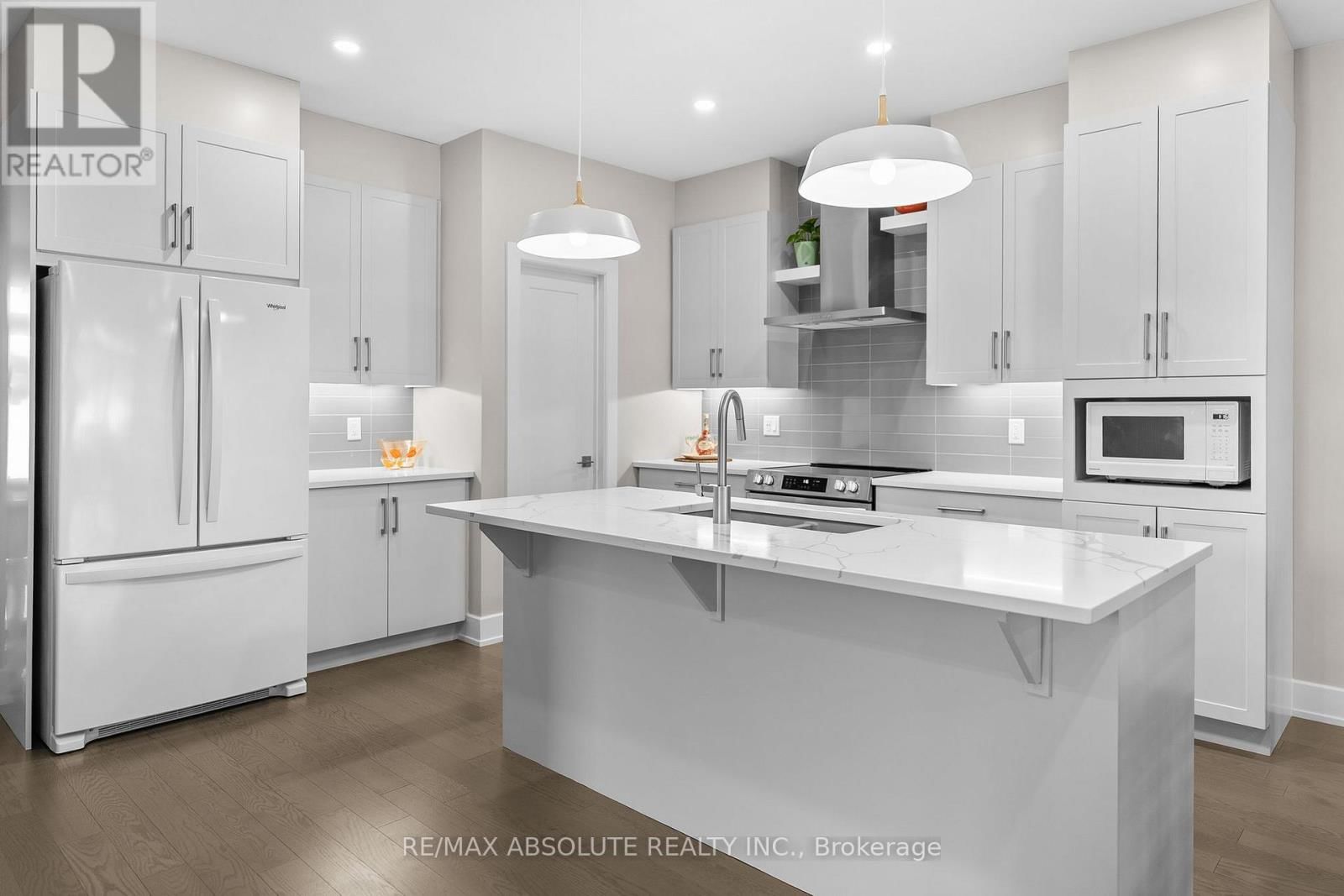 22 ERNIE GODIN WAY Image 14