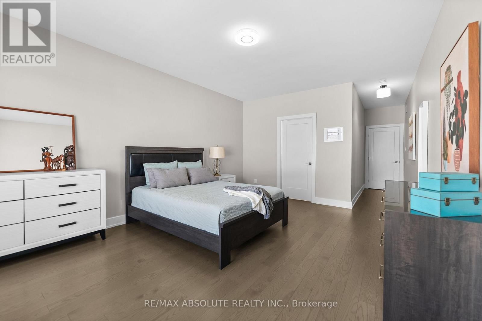 22 ERNIE GODIN WAY Image 21