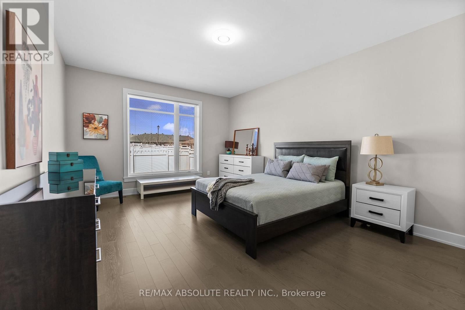 22 ERNIE GODIN WAY Image 22