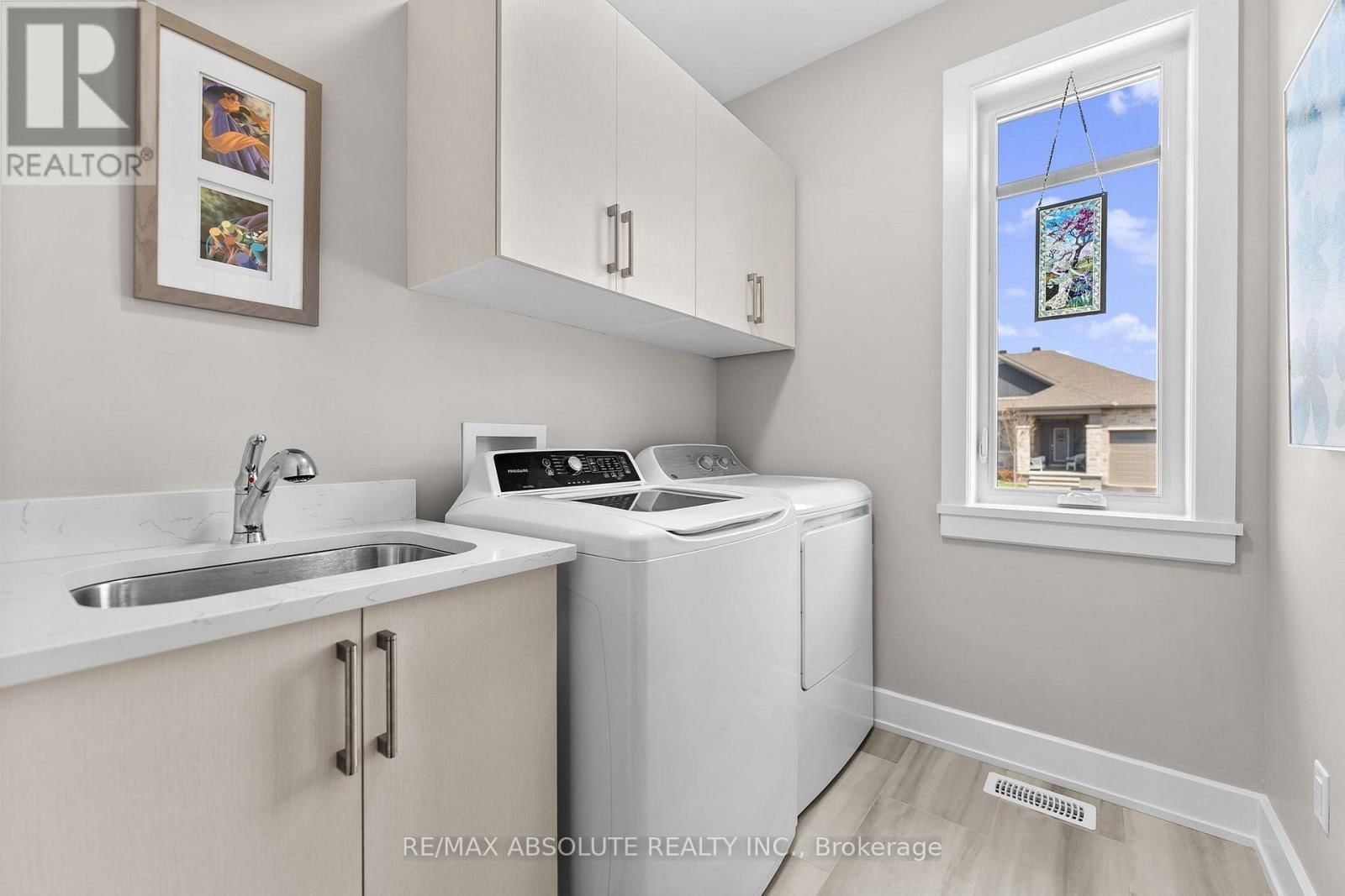 22 ERNIE GODIN WAY Image 28