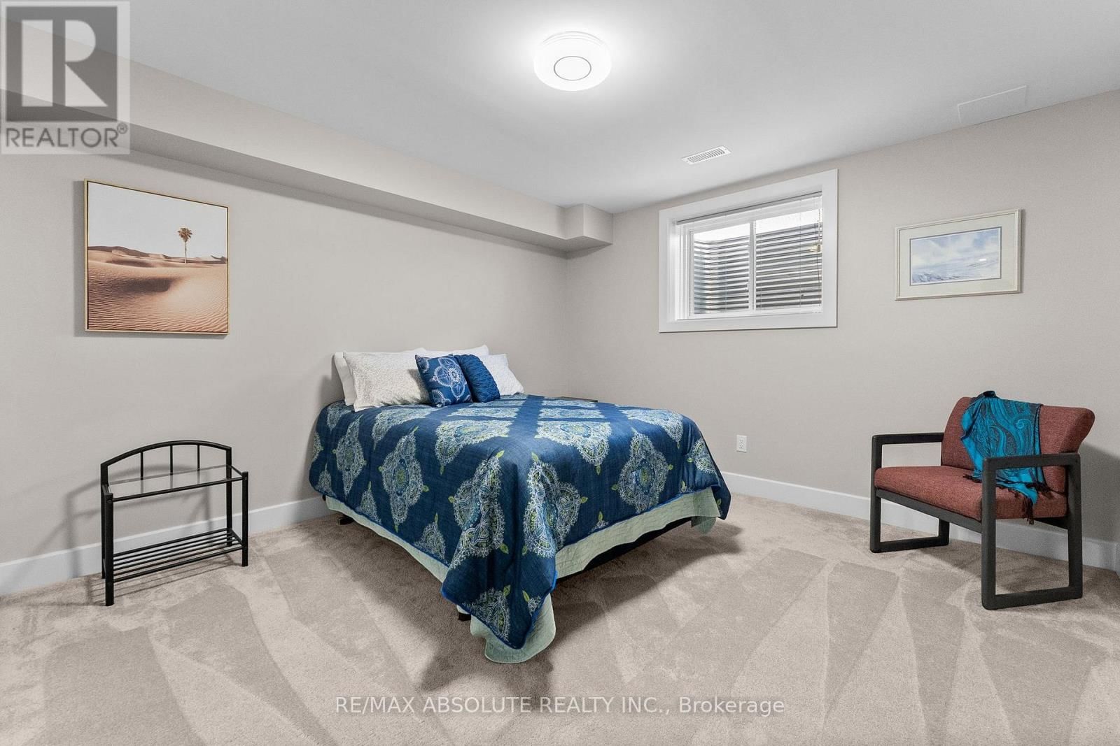 22 ERNIE GODIN WAY Image 38