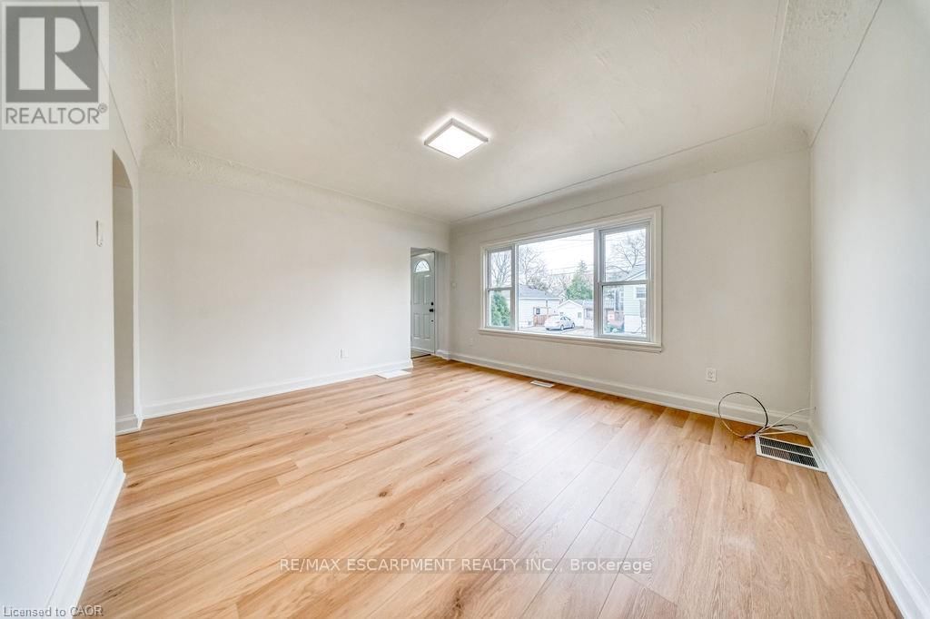 22 DAVID AVENUE Image 10