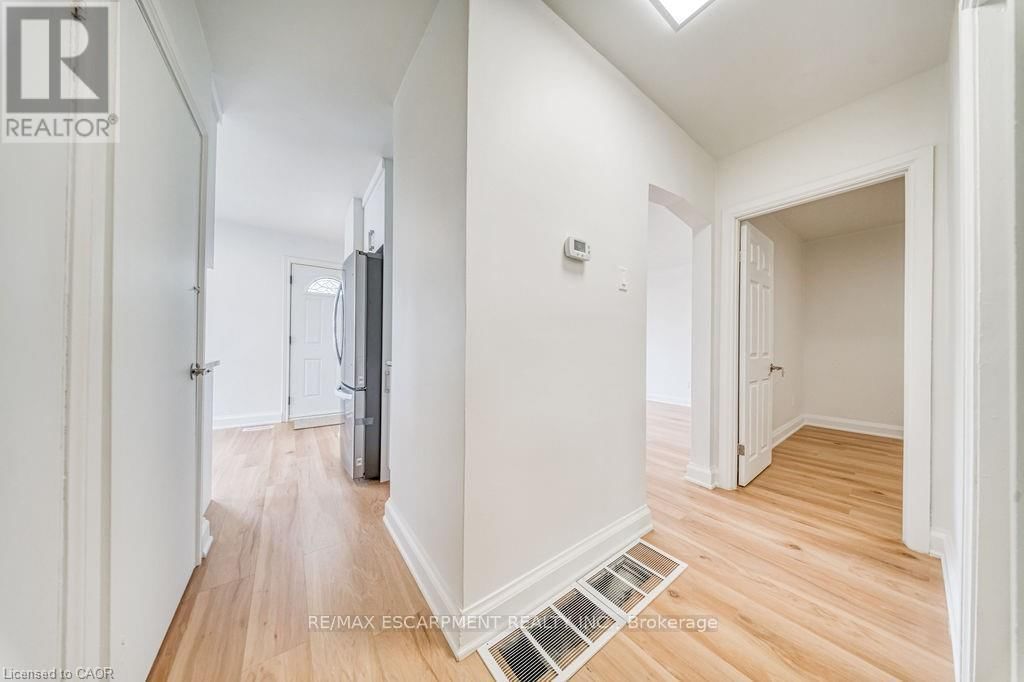 22 DAVID AVENUE Image 12