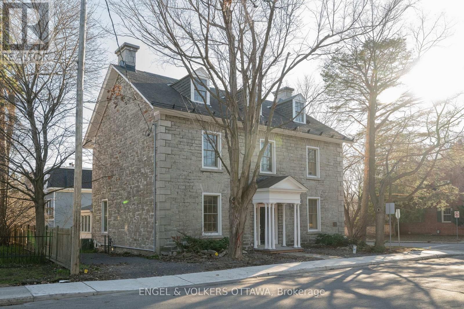 35 MACKAY STREET Image 1