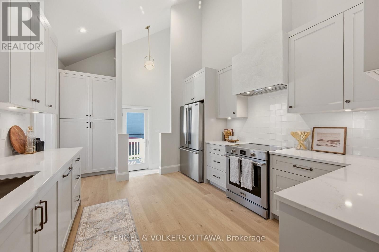 35 MACKAY STREET Image 18