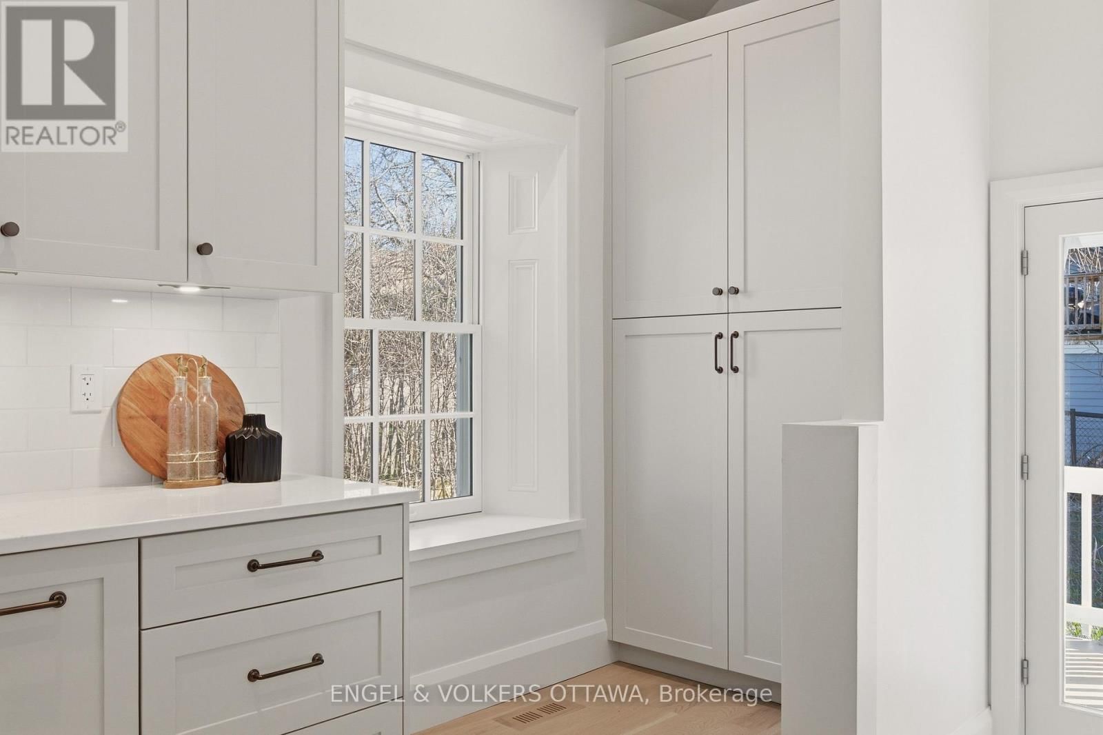 35 MACKAY STREET Image 26