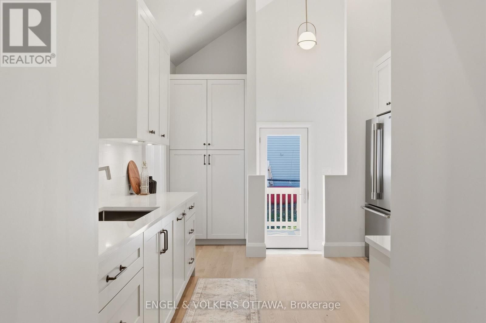 35 MACKAY STREET Image 27