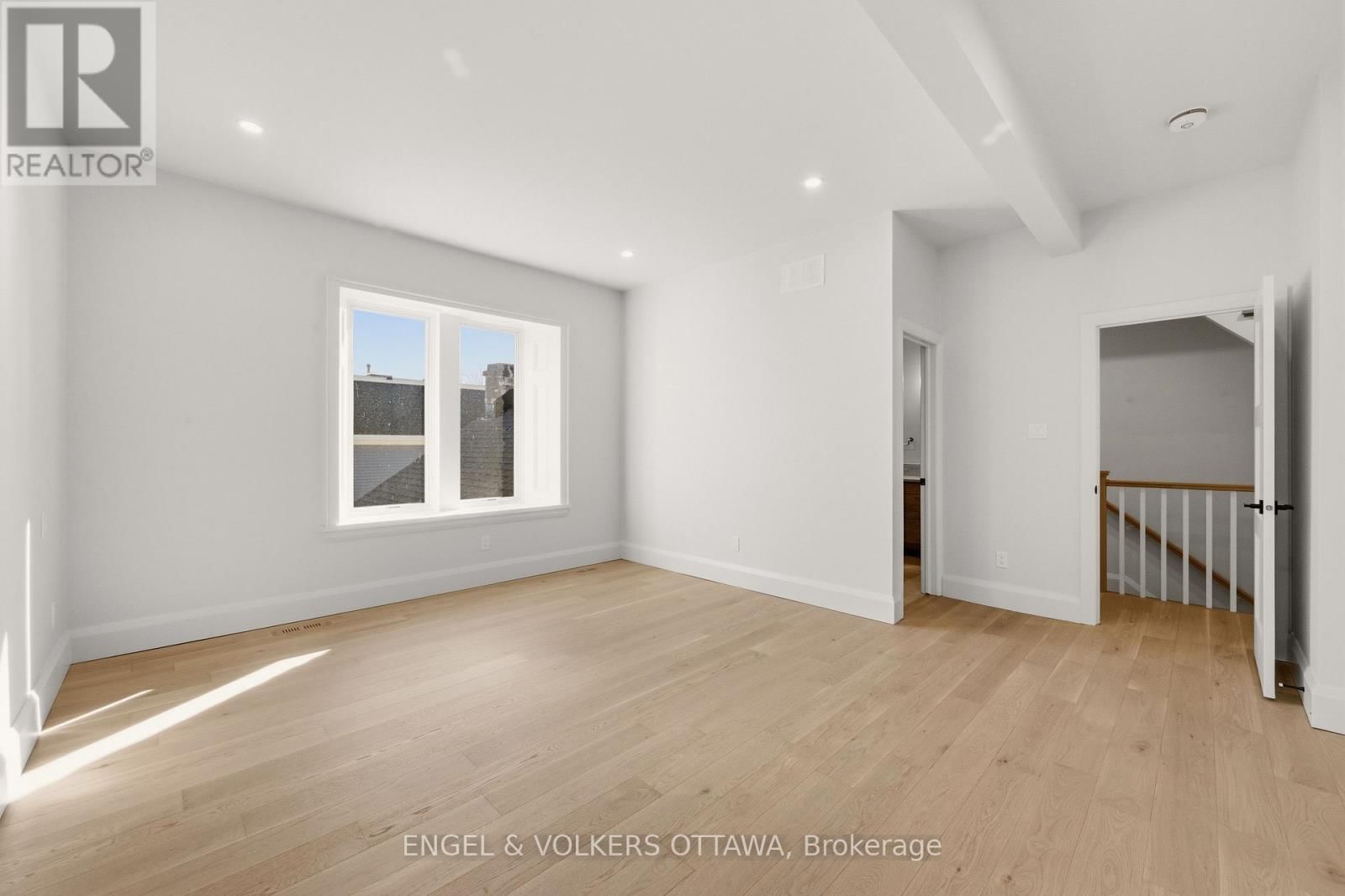 35 MACKAY STREET Image 31