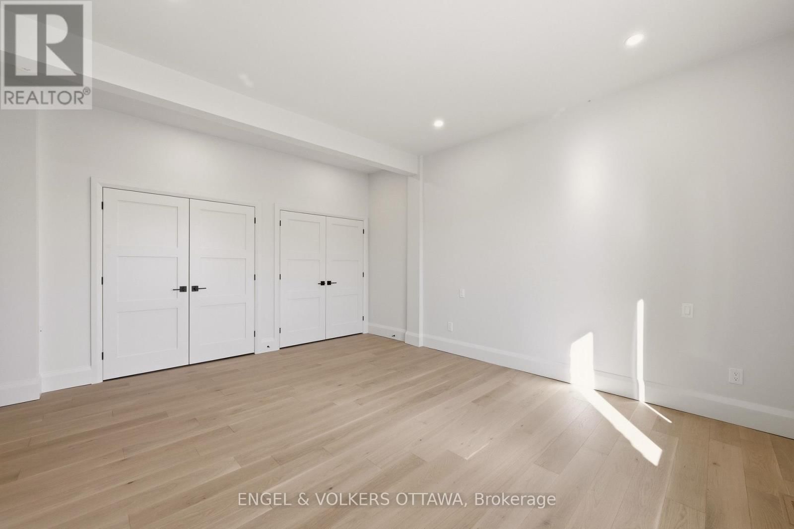 35 MACKAY STREET Image 33