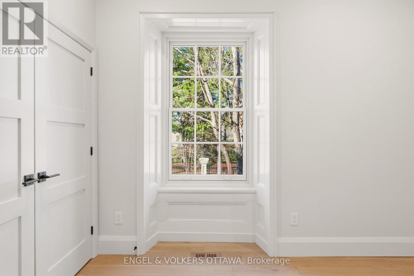 35 MACKAY STREET Image 38