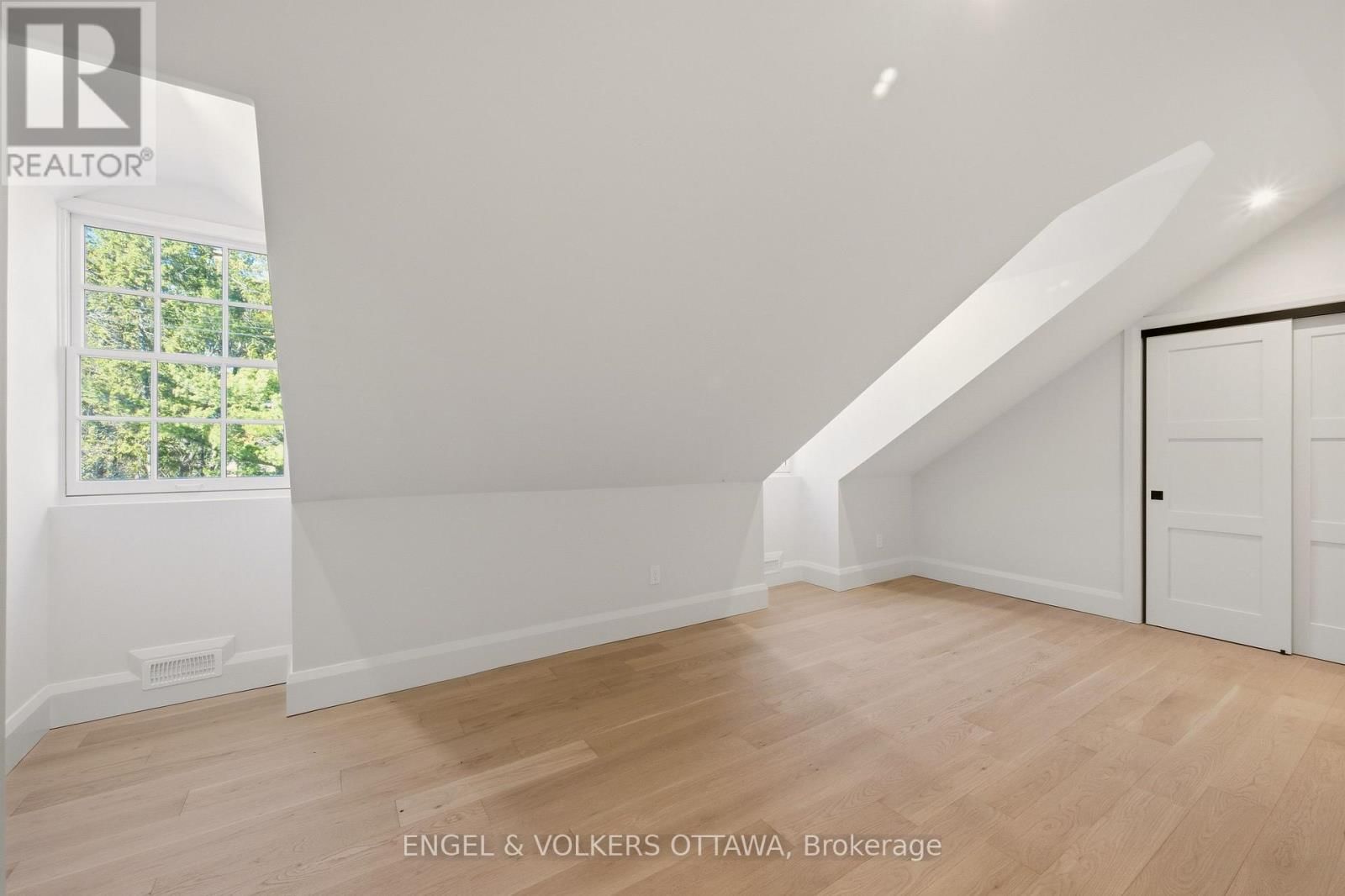 35 MACKAY STREET Image 41