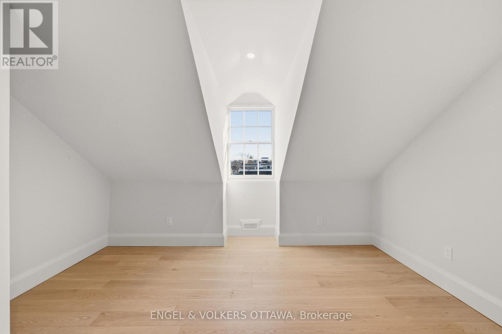 35 MACKAY STREET Image 43