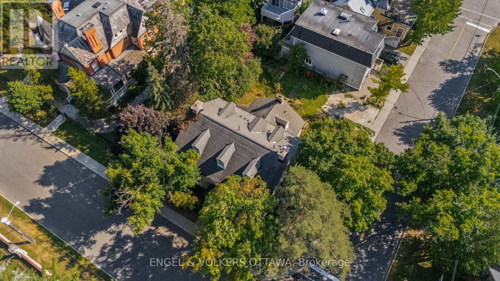 35 MACKAY STREET Image 47