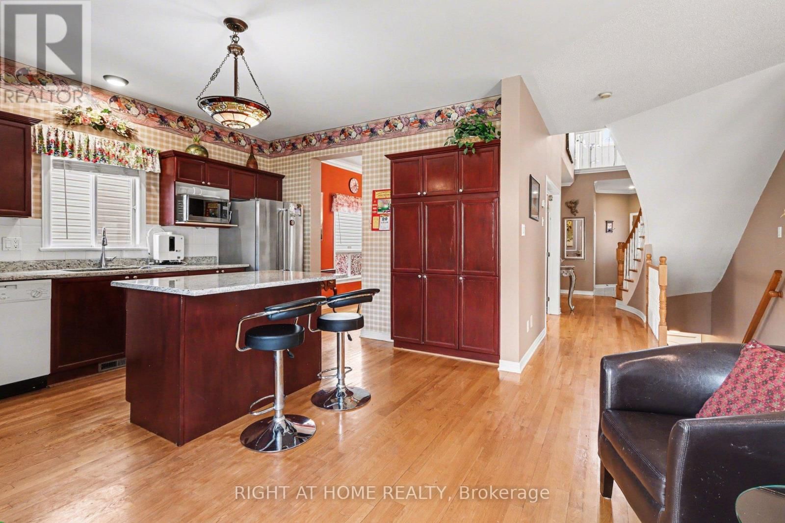 257 STONEWAY DRIVE Image 19