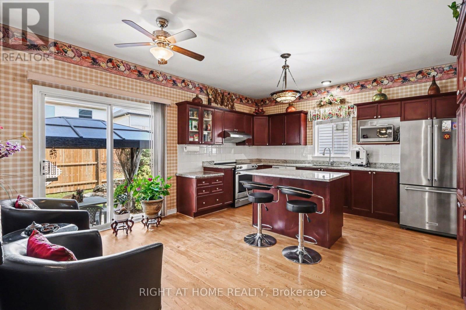 257 STONEWAY DRIVE Image 21