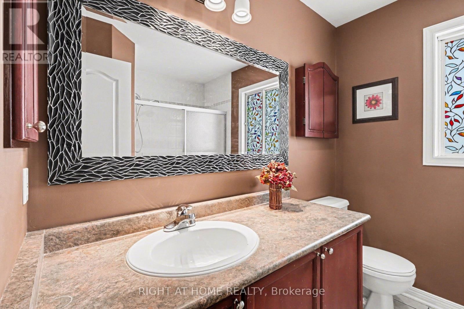 257 STONEWAY DRIVE Image 27