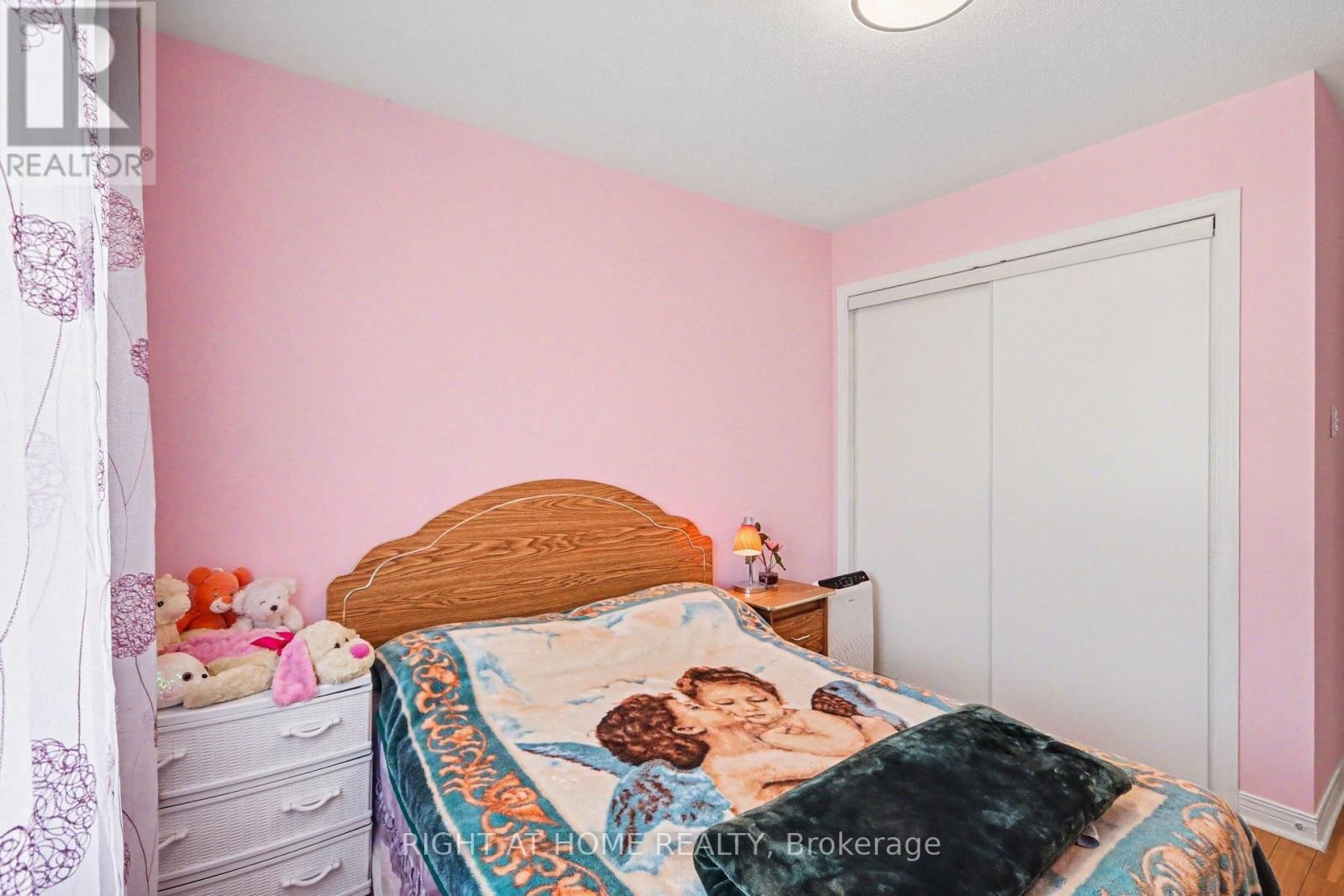 257 STONEWAY DRIVE Image 36