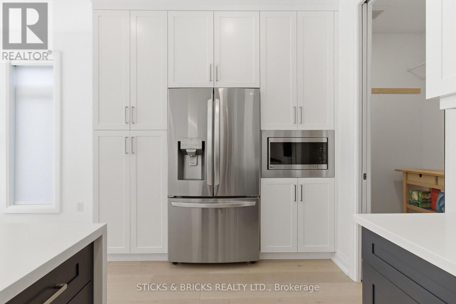 19 - 9150 WILLOUGHBY DRIVE Image 11