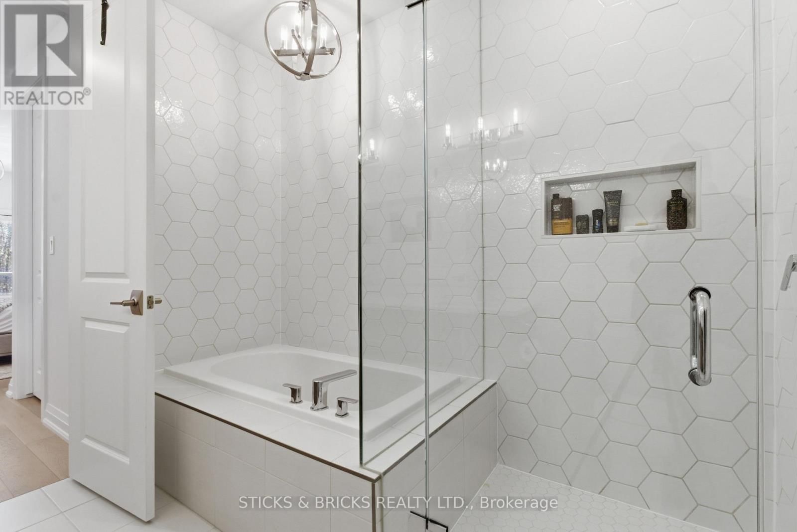 19 - 9150 WILLOUGHBY DRIVE Image 21