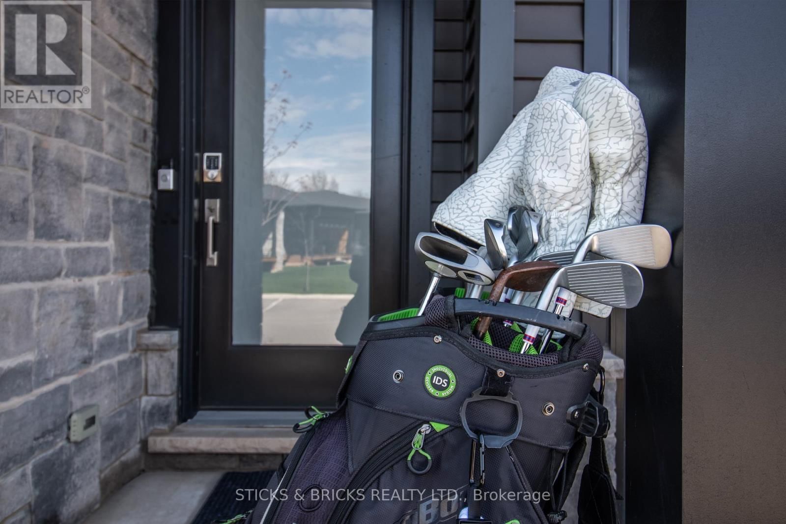 19 - 9150 WILLOUGHBY DRIVE Image 4