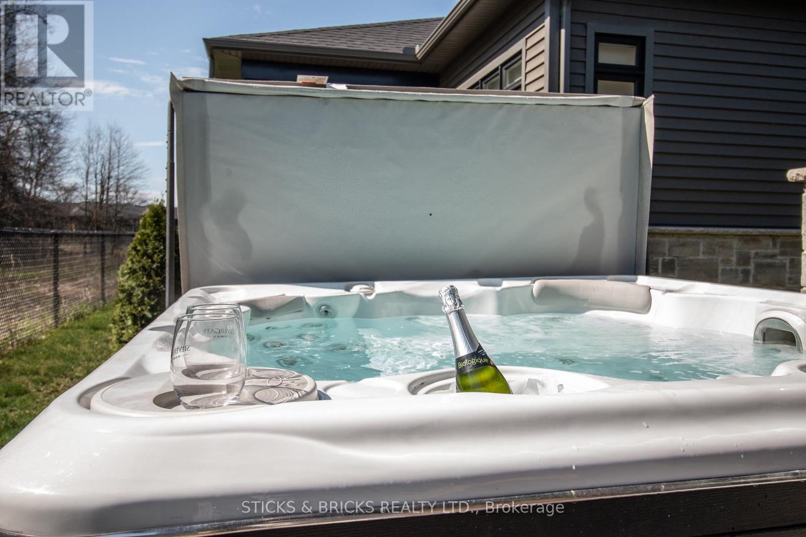 19 - 9150 WILLOUGHBY DRIVE Image 40