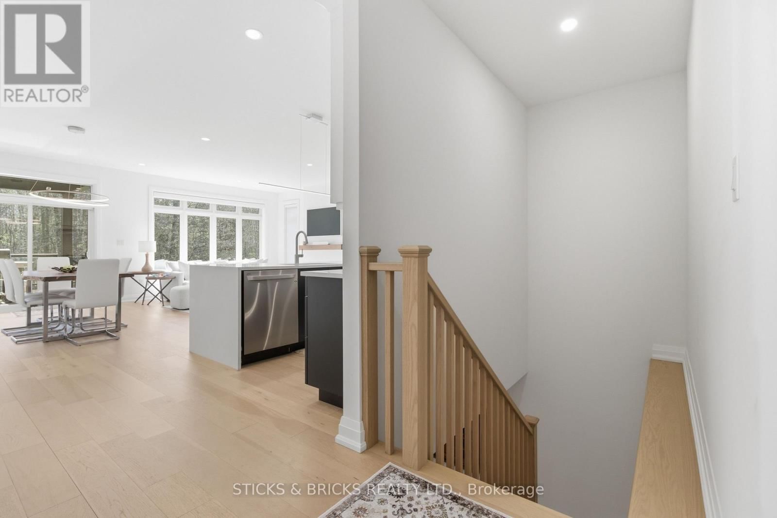 19 - 9150 WILLOUGHBY DRIVE Image 9