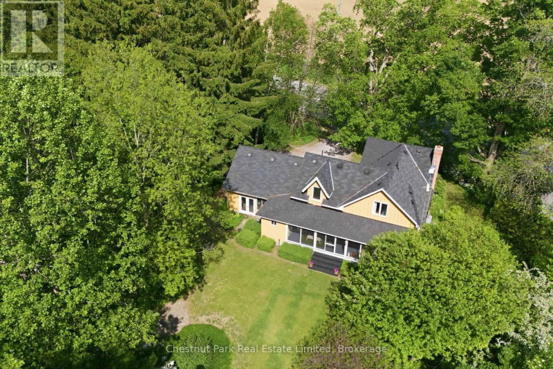 4 Beds 2 Baths  Single Family House For Sale In Hallowell Ward [K0K 2T0]