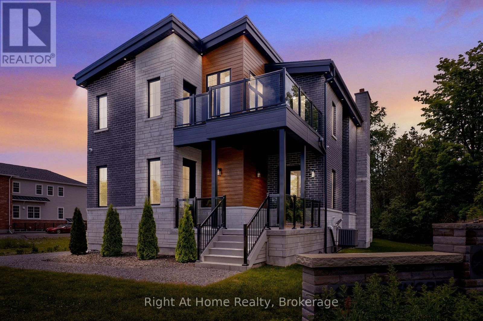 213 Suzanne Mess Boulevard, Cobourg.